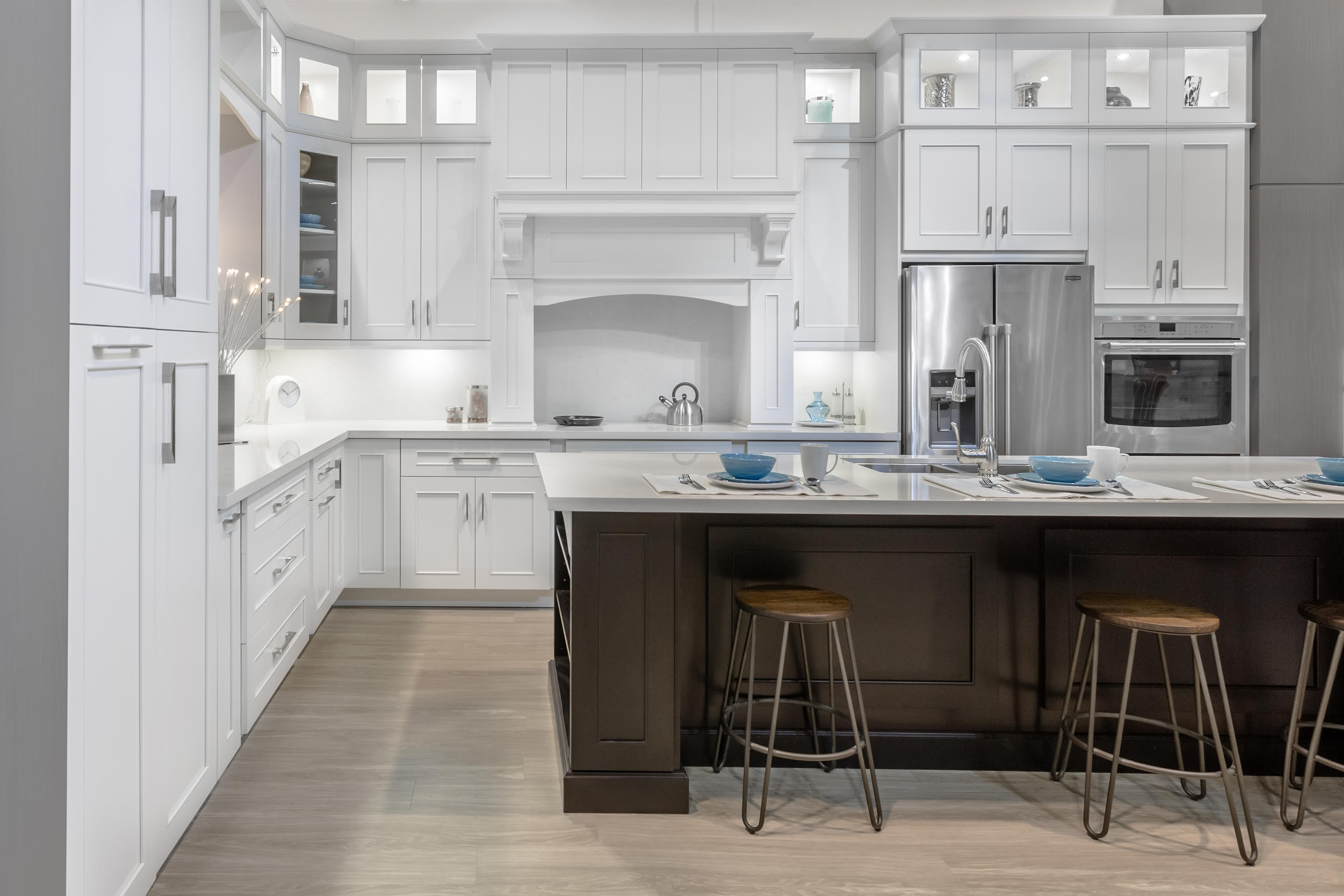 Leonardos Kitchens Cabinets